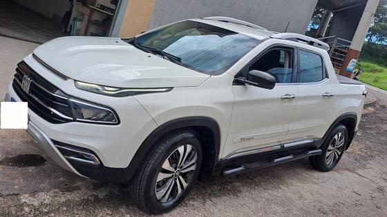 FIAT TORO 2.0 16V TURBO DIESEL VOLCANO 4WD AT9